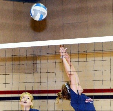 VOLLEYBALL: First-place Rams survive in five against Ohlone
