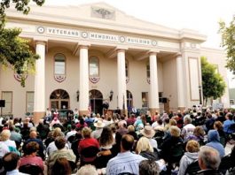 Editorial: City should fix veterans building problems before exchange