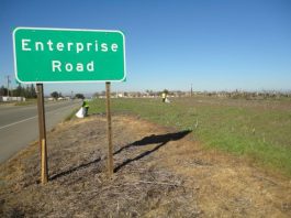CHP club volunteered time to pick up trash on highway