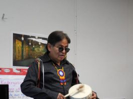 First 5 playgroups use storyteller to teach parents, children