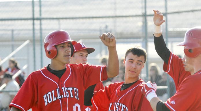 Roundup: Six-run sixth leads to Balers win over North Salinas