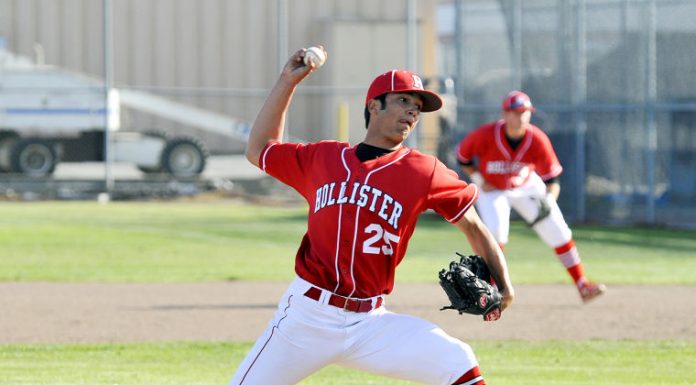 Baseball: Errors doom Balers in CCS semifinals