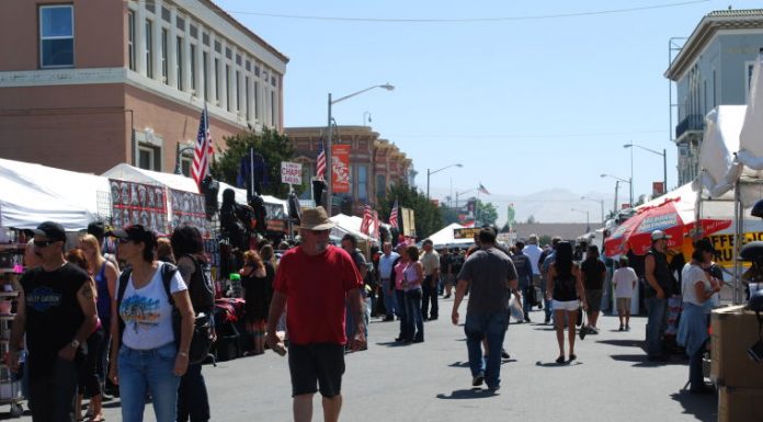 Video: Miss Hollister Bikini Contest