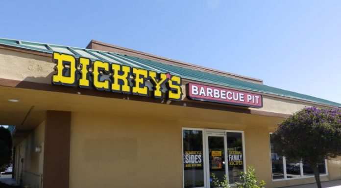 Dickey’s Barbecue Pit to open Thursday in Hollister