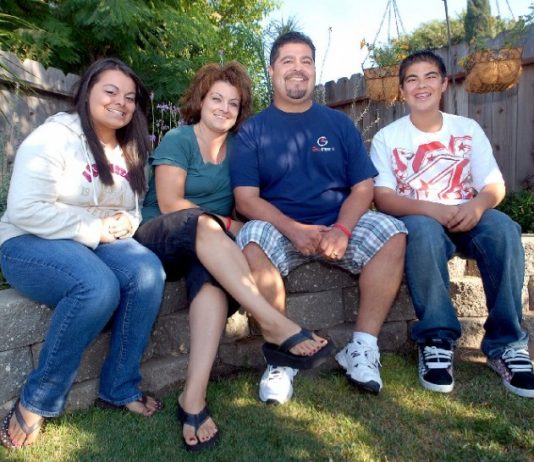 Lenny Alvarez stays the course