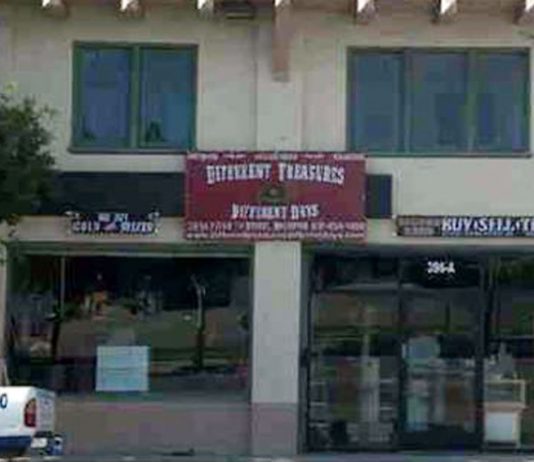 Biz profile: Different Treasures Different Days