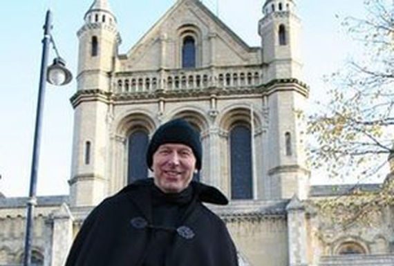 ‘Black Santa’ supports world’s charities