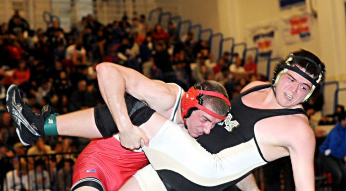 Prep Wrestling: Gilroy takes dominating lead after Day 1