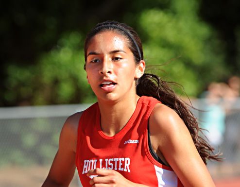 Quinones runs, jumps to titles