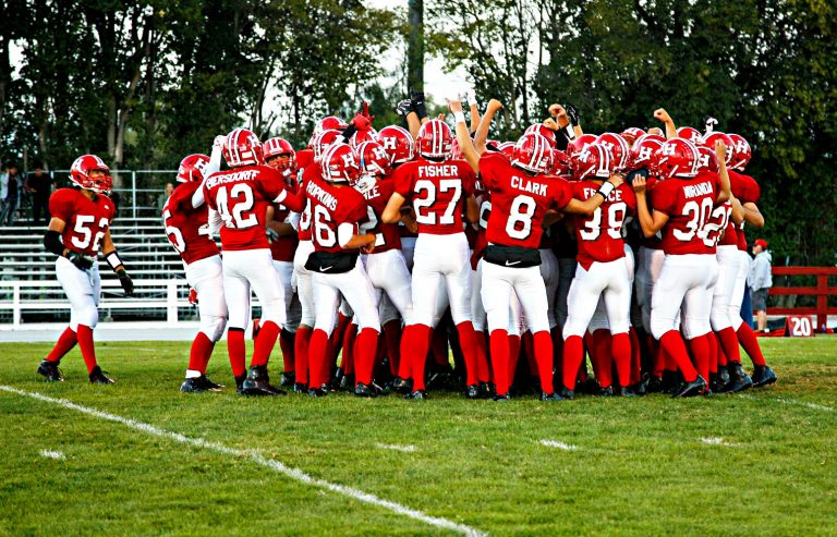 Balers to host Pink Out game