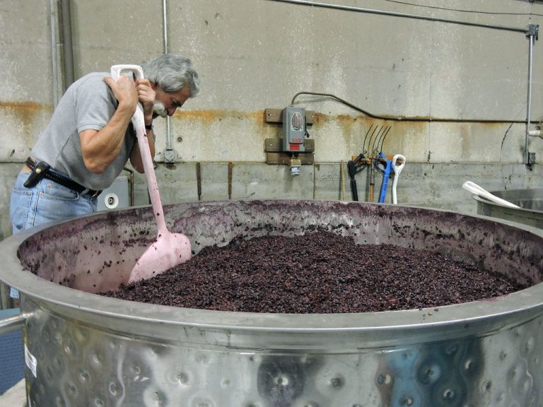 It’s a family affair at DeRose Vineyards