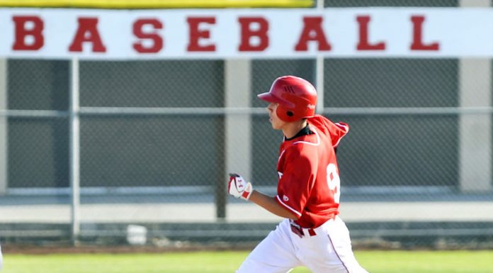 Kelly commits to UC Davis