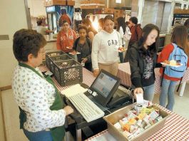 District needs more students to eat free lunch