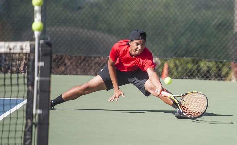Boys Tennis: Balers suffer first league loss