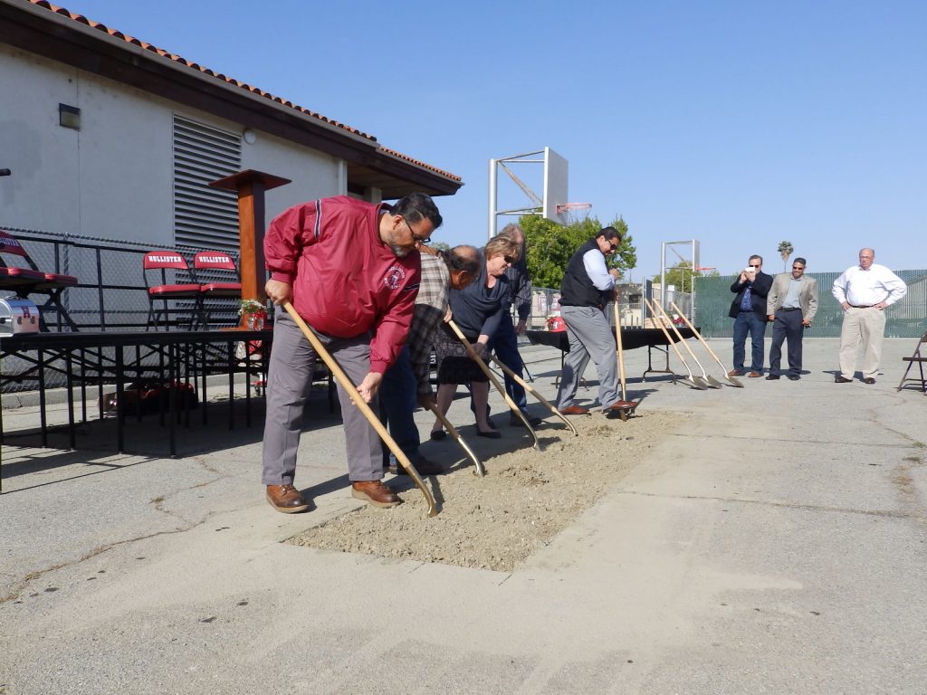 Image for display with article titled School Bond Measure Draws Big Outside Money