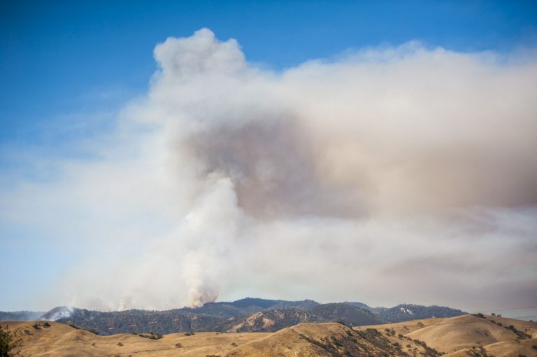 Updated: Fire near Paicines grows to 600 acres