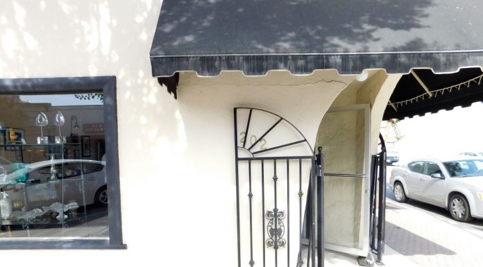 She’s reopens as consignment store