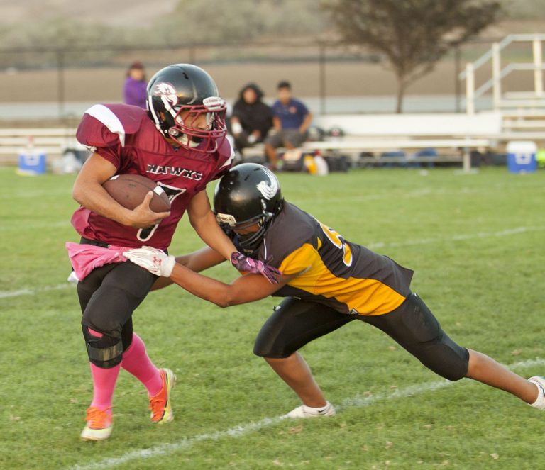 Football: Anzar outlasts East Palo Alto