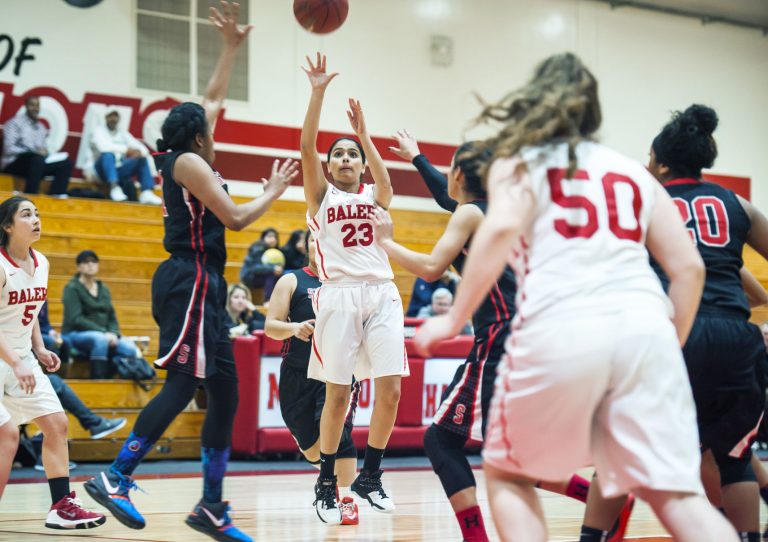 Basketball: For Balers, it’s Muy Bueno!