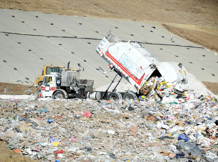 Image for display with article titled Abandoned Appeal Ends Landfill Expansion Push