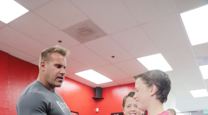 World-class visit from bodybuilder Jay Cutler