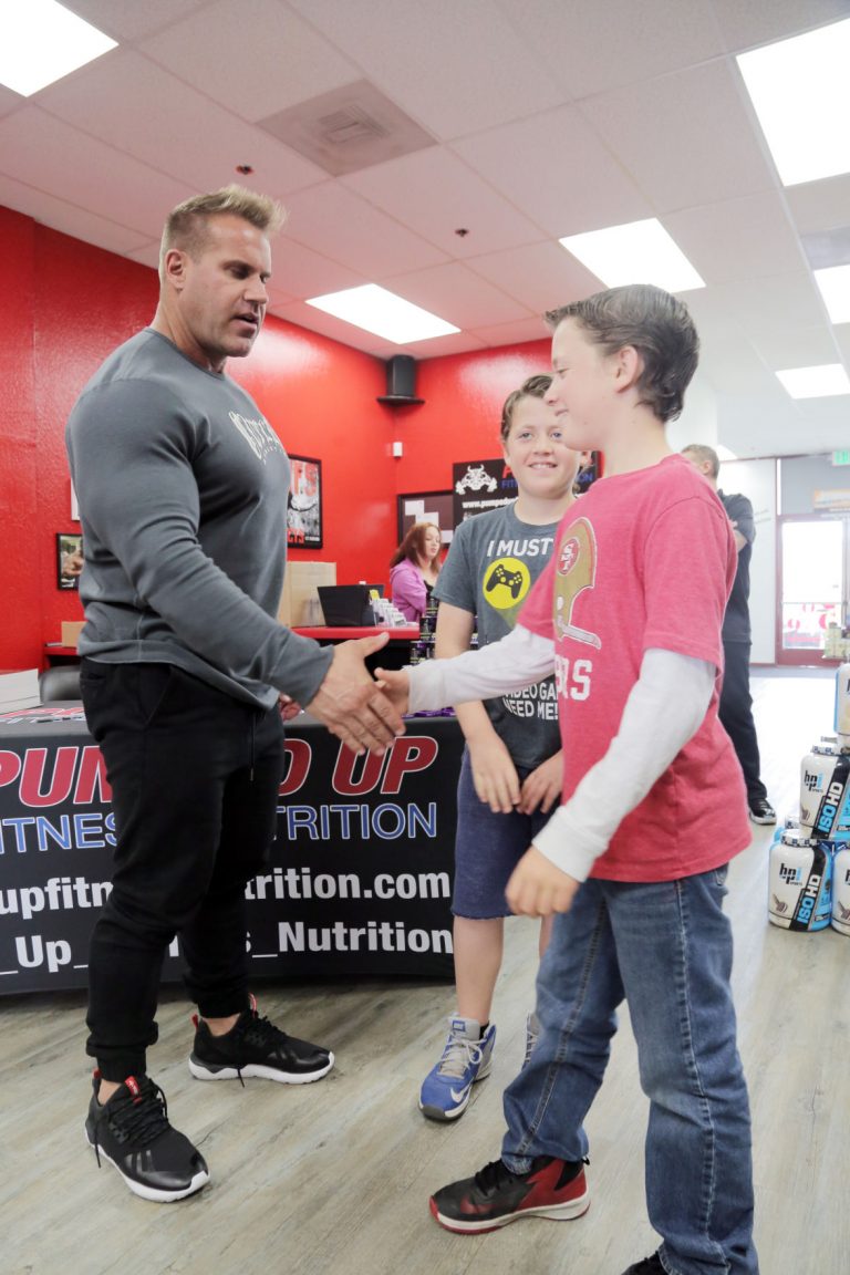 World-class visit from bodybuilder Jay Cutler