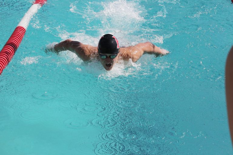 Swimming: Bonnet making waves