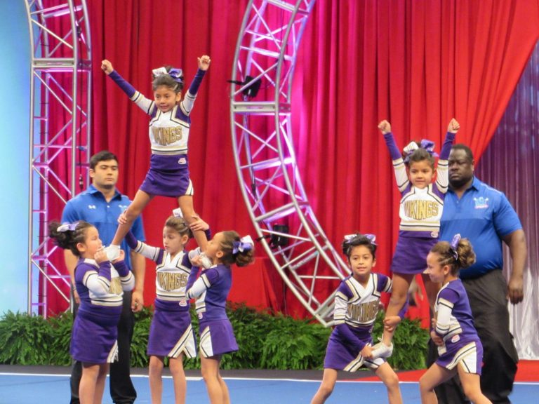 Cheerleading: Mitey Mites stand tall