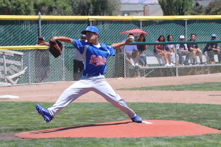 National on a roll in District tourney