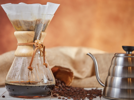 RETRO BREW Invented in 1941, Chemex was designed to make Dad’s morning coffee easy.