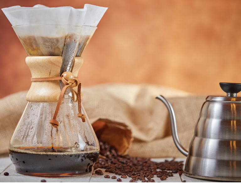 RETRO BREW Invented in 1941, Chemex was designed to make Dad’s morning coffee easy.