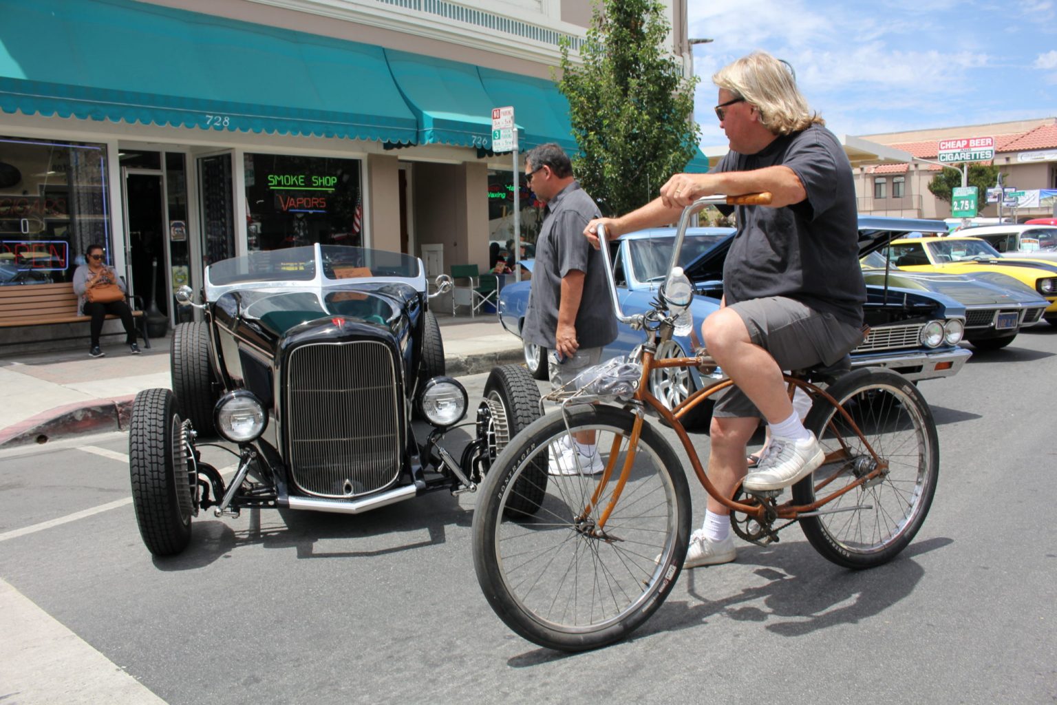 Hollister holds car show downtown Hollister, San Juan