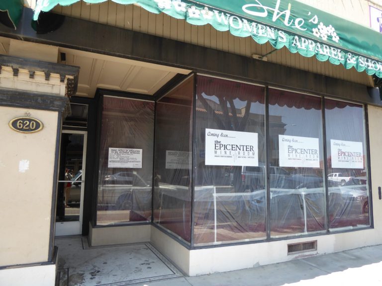 New wine room coming to Hollister