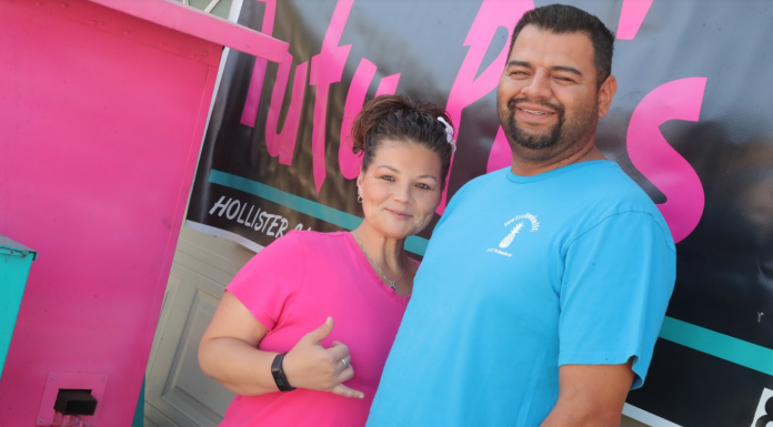 Kulia and Lupe Lemus with their catering barbecue.