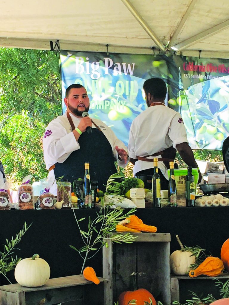 Garlic Showdown chef entertains at Olive Fest