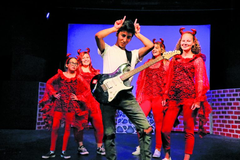 A groovy happening in Hollister