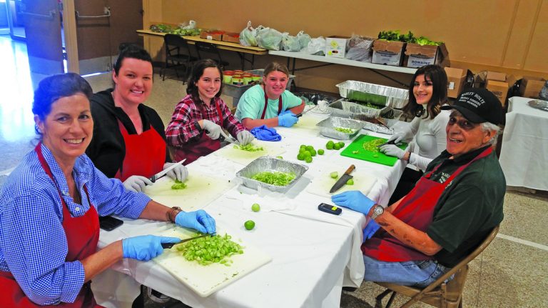 Thanksgiving dinner a tradition in Hollister