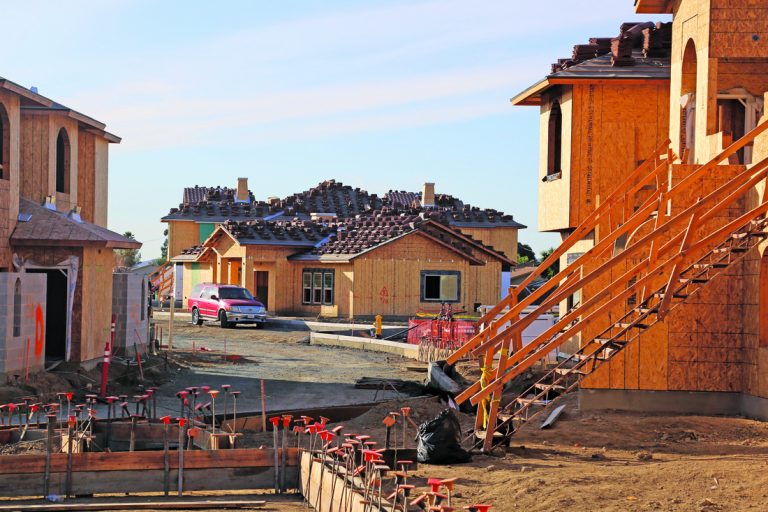 Housing cap passes first reading