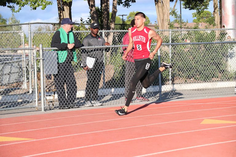 Balers 4×400 relay team makes state again