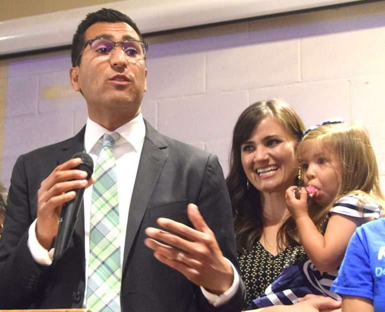 Rivas, Kitchens to face off