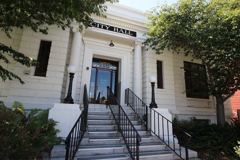 Hollister city council shoots down “Urgency Ordinance”