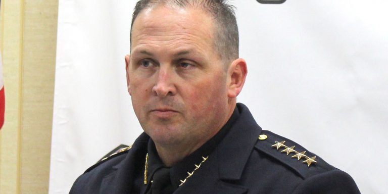 Hollister police chief announces his retirement