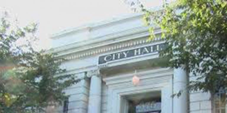 Dile a la Ciudad de Hollister cómo crecer