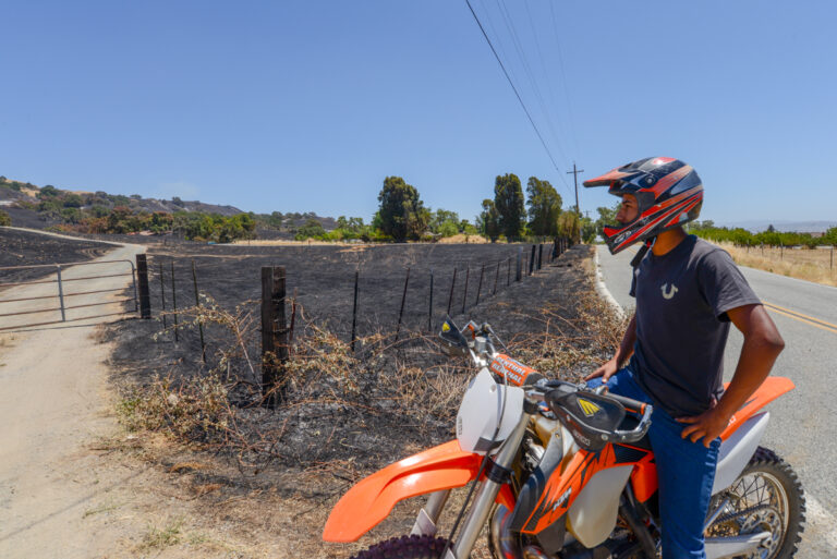 Within minutes: Crews Fire destroys home as blaze rips through 5,400 acres