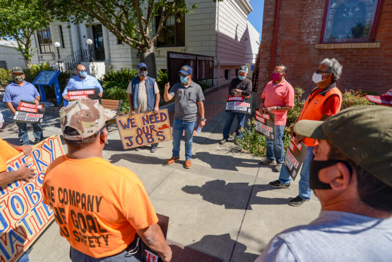 Cannery union protests Hollister water fees