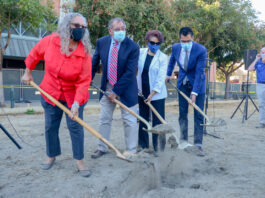 Ground breaks on 400 Block