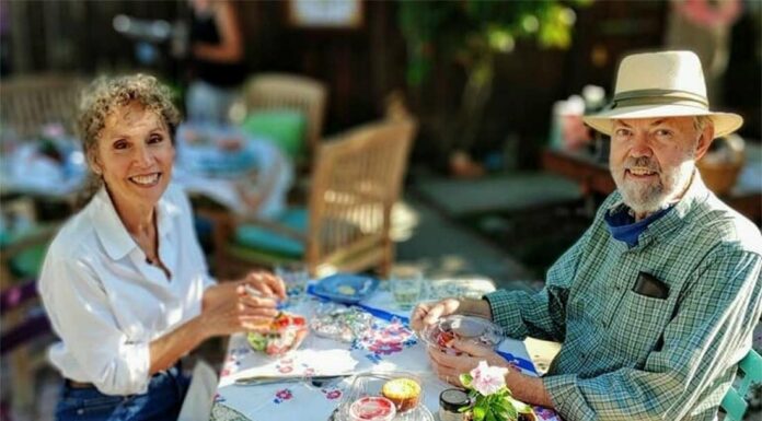 Pick-up dinner benefits arts education programs