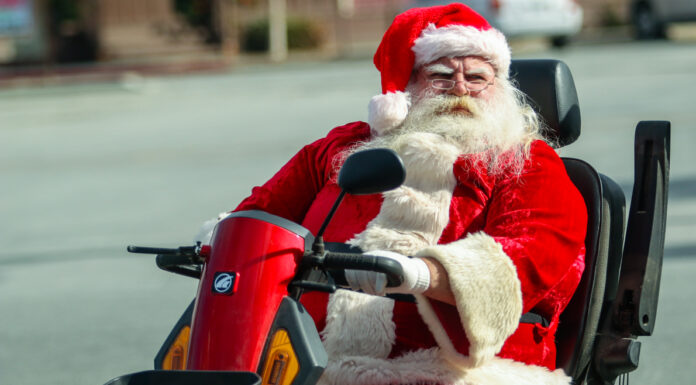 Hollister resident takes on the role of ‘Santa’