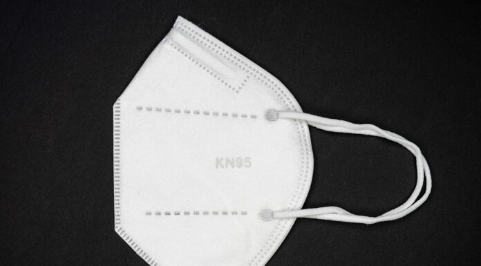 Hollister School District provides KN95 masks to staff