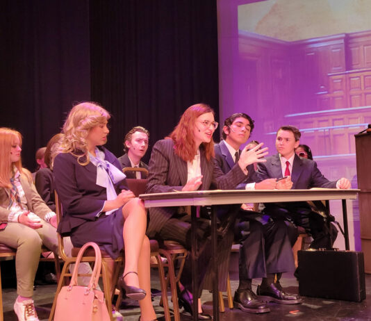 Teens take the stage for ‘Legally Blonde’